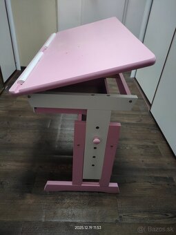 Rastúci detský stôl - 4