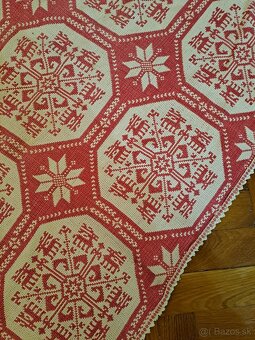 stará prikrývka na posteľ - 4