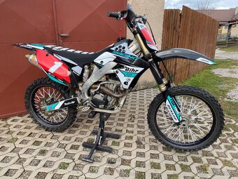 Kawasaki KXF 250 - 2011 - 4