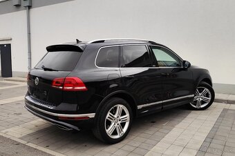 VW Touareg 3.0 TDI 193 kW R-Line Executive Edition - 4