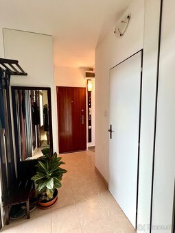 SIMI real - 3 izbový byt s balkónom ihneď k dispozícii - 4