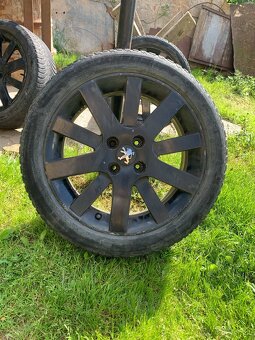 Peugeot elektrony na zimnnych pneu 205/50R17 93H - 4