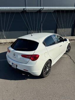 Alfa Romeo Giulietta 1.8 TBi 177kw Quadrifoglio Verde QV - 4