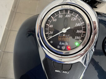 Suzuki VL800 Intruder Volusia - 4