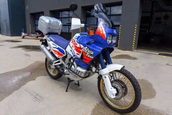 Honda Africa Twin XRV 750 - 4