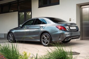 Mercedes-Benz C 220d 4Matic AMG Line - 4
