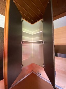 Moderná kuchynská linka so spotrebičmi - 4