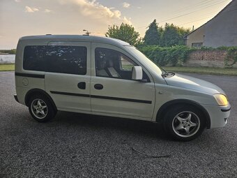 Opel Combo C 1.3 diesel 55KW 2011 - 4
