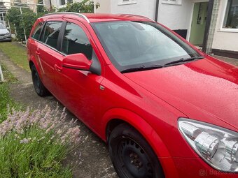 Opel Astra H Caravan 2009 - 4