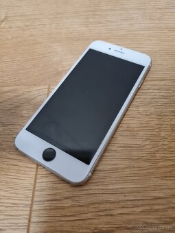 iPhone SE 2020 64 GB - 4