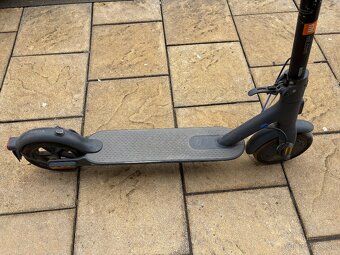 Xiaomi Mi Electric Scooter 3 - 4