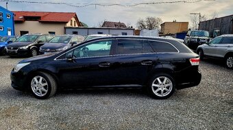 Toyota Avensis Combi 2.0 D-4D Exclusive - 4