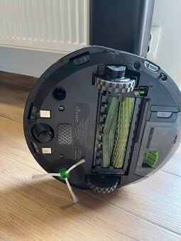 iRobot Roomba i7 + dokovacia stanica - 4