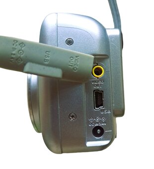 Olympus C-370 ZOOM ---- 5eur --- - 4