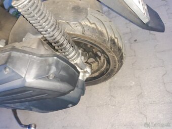 Sym 300 joymax Z - 4