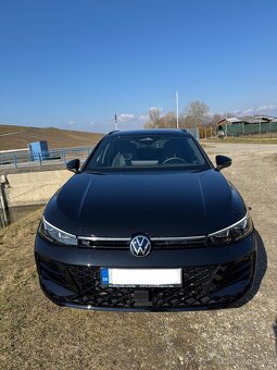 Volkswagen Passat Variant 2.0 TDI R-Line DSG - 4