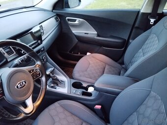 Kia Niro hybrid - 4