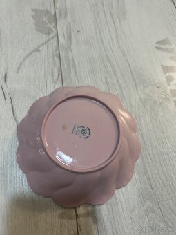 Porcelan so značením - 4