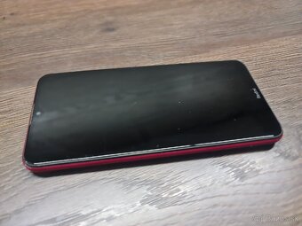 Predám Xiaomi Redmi 8 - 4