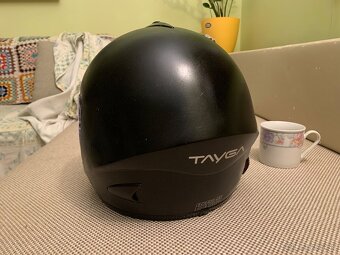 Predam kvalitnu prilbu TAYGA na motocykel-alebo kolobezku - 4