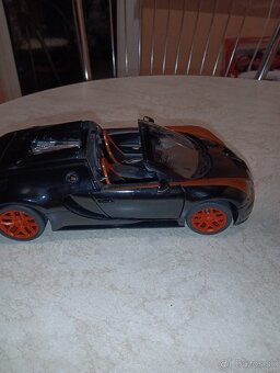 Predám Bugatti Veyron - 4