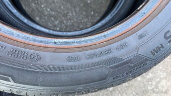 Barum 215/55 r17 letne - 4