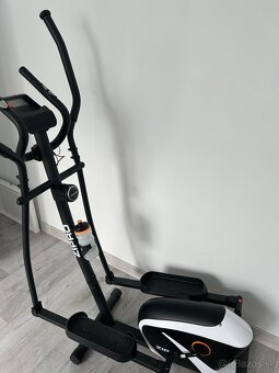Orbitrek - magnetický eliptický trenažér Zipro Shox Rs - 4