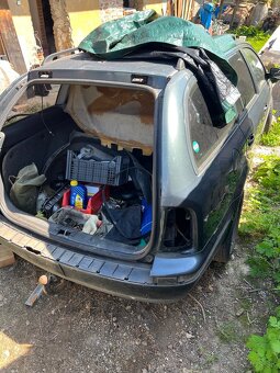 Škoda Octavia 1 1.9tdi na diely - 4