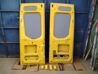 Iveco Daily, zadní dveře a panty - 4