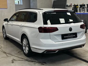 VW Passat Kombi GTE 1.4 TSI 160kw MATRIX LED,NELAKOVANÉ - 4