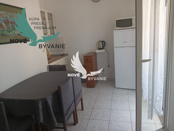 Na predaj apartmán len 50m od mora s výhľadom na more v Chor - 4
