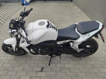 Yamaha FZ1 - 4
