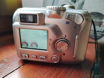 Nikon Coolpix 3100 - 4