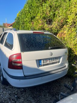 Rozpredám na diely Škoda Octavia II 1.9 TDI 77 kw 6 st autom - 4
