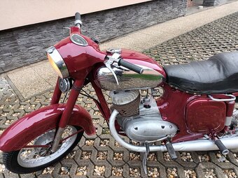 Jawa 250 - 4