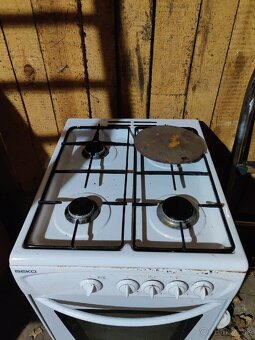 Darujem za odvoz plynovy sporak - 4