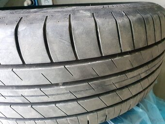 Pneumatiky Goodyear Efficient Grip 215/60 R16 - 4