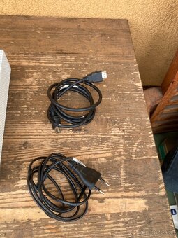 Xbox one S - 1000 GB + ovladač + příslušenství - 4