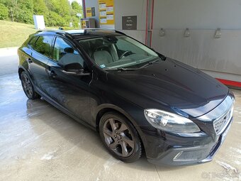 Volvo V40 Cross country - 4