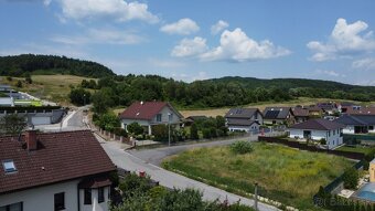 Ponúkame na predaj pozemok na rodinný dom, 705 m2 - Rakytov - 4