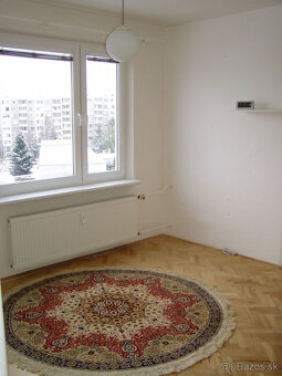 1IZB BYTíK TAKMER V C ENTRE PRIEVIDZE - 4