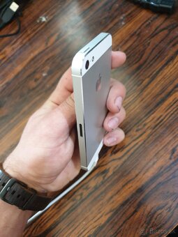 iPhone 5 32GB Silver Nové Ochranné Sklo - 4