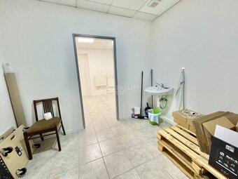 Ponúkame na prenájom Gastro priestor 36 m - ul. Vysokoškolák - 4
