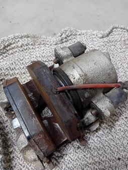 Octavia 2 predné brzdy - 4