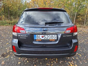 Subaru Outback 3.6R 4x4 Automat – 2011, 1. majiteľ - 4