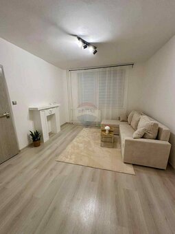 =RE/MAX= ponuka na prenájom útulný 2-izbový byt v centre Tr - 4