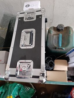 Čase + Behringer Ultra Curver DSP 8000 - 4