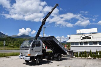 Nissan Cabstar trojstranný vykápač s rukou - 4