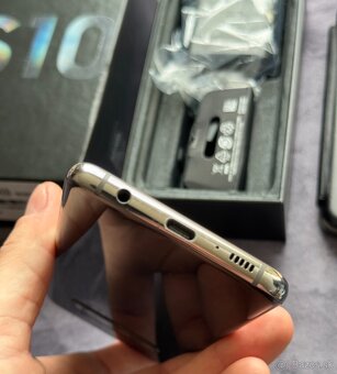 Samsung Galaxy S10  8/128 GB Prism Black - 4