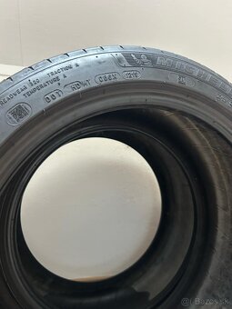 Michelin 225/45 r18 - 4